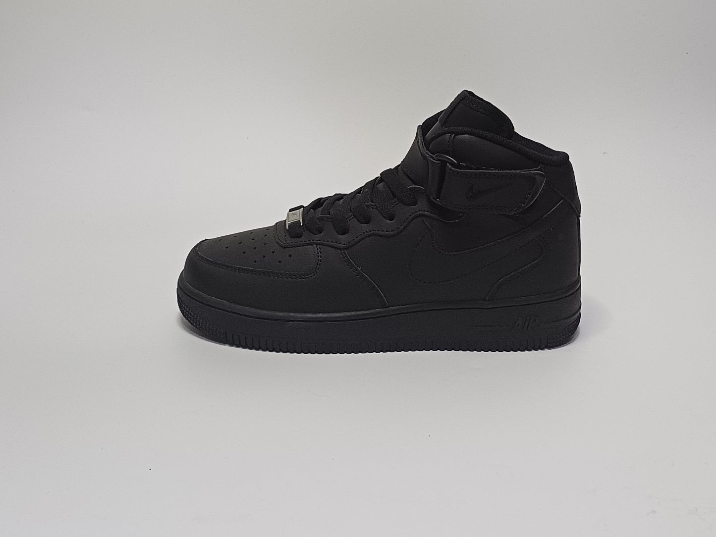 For One Bota Negra Toda