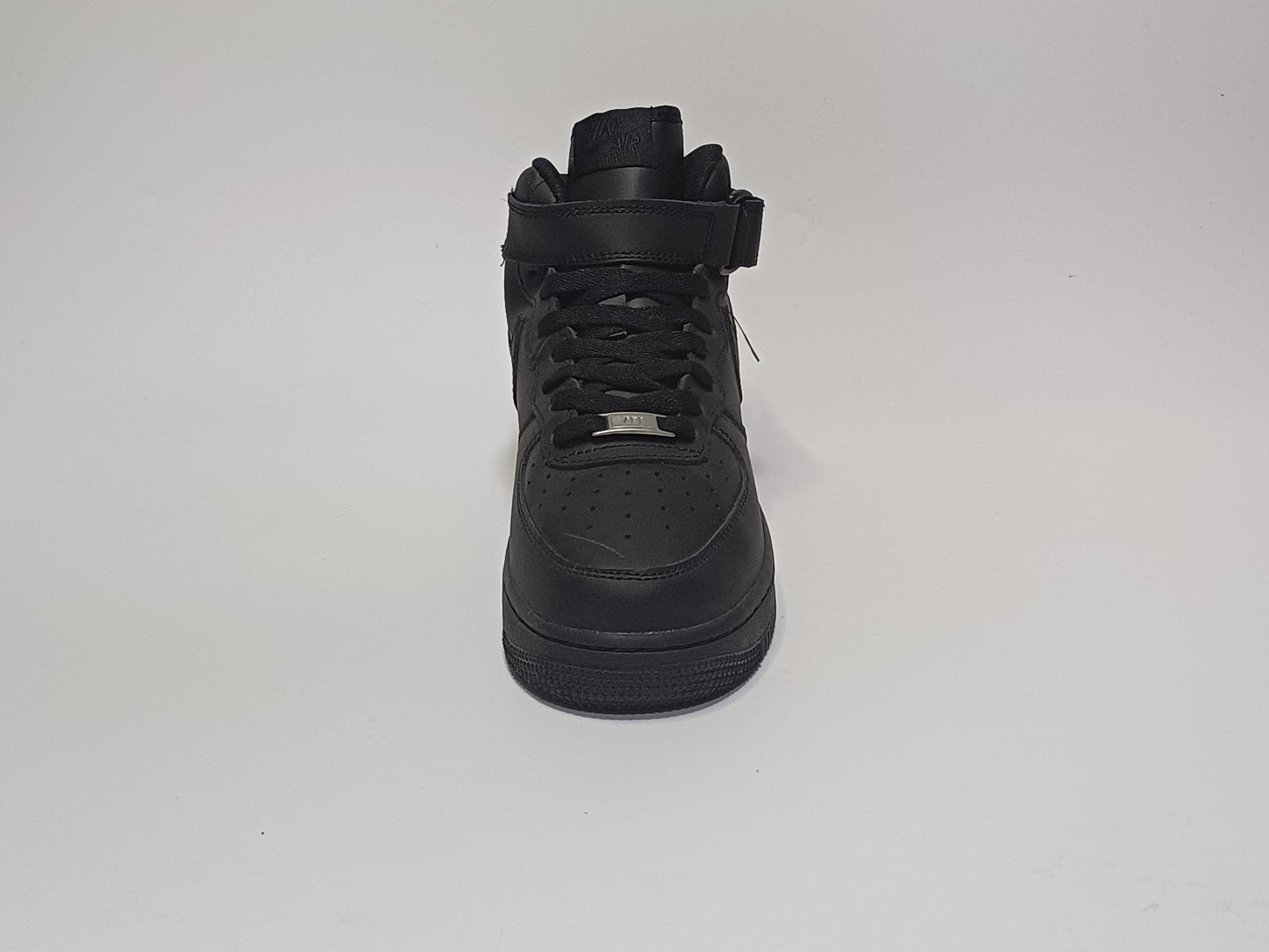 For One Bota Negra Toda