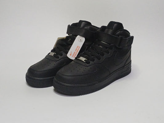 For One Bota Negra Toda