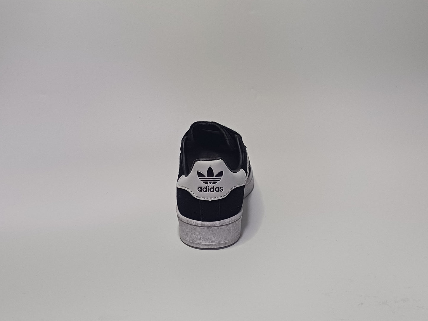 Adidas  Super Star Negro Raya Blanca