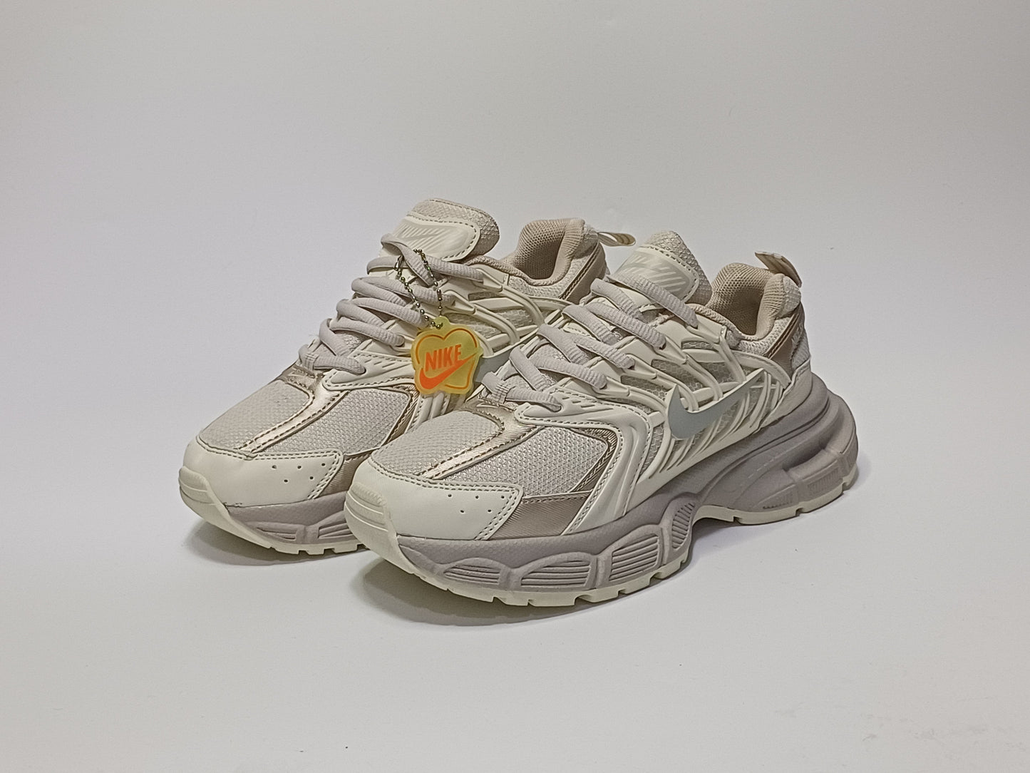 Nike Skate Beige Dorado