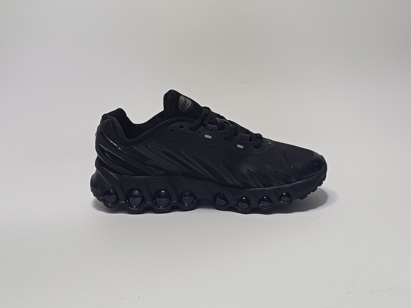 Nike DN 8 Negro Todo