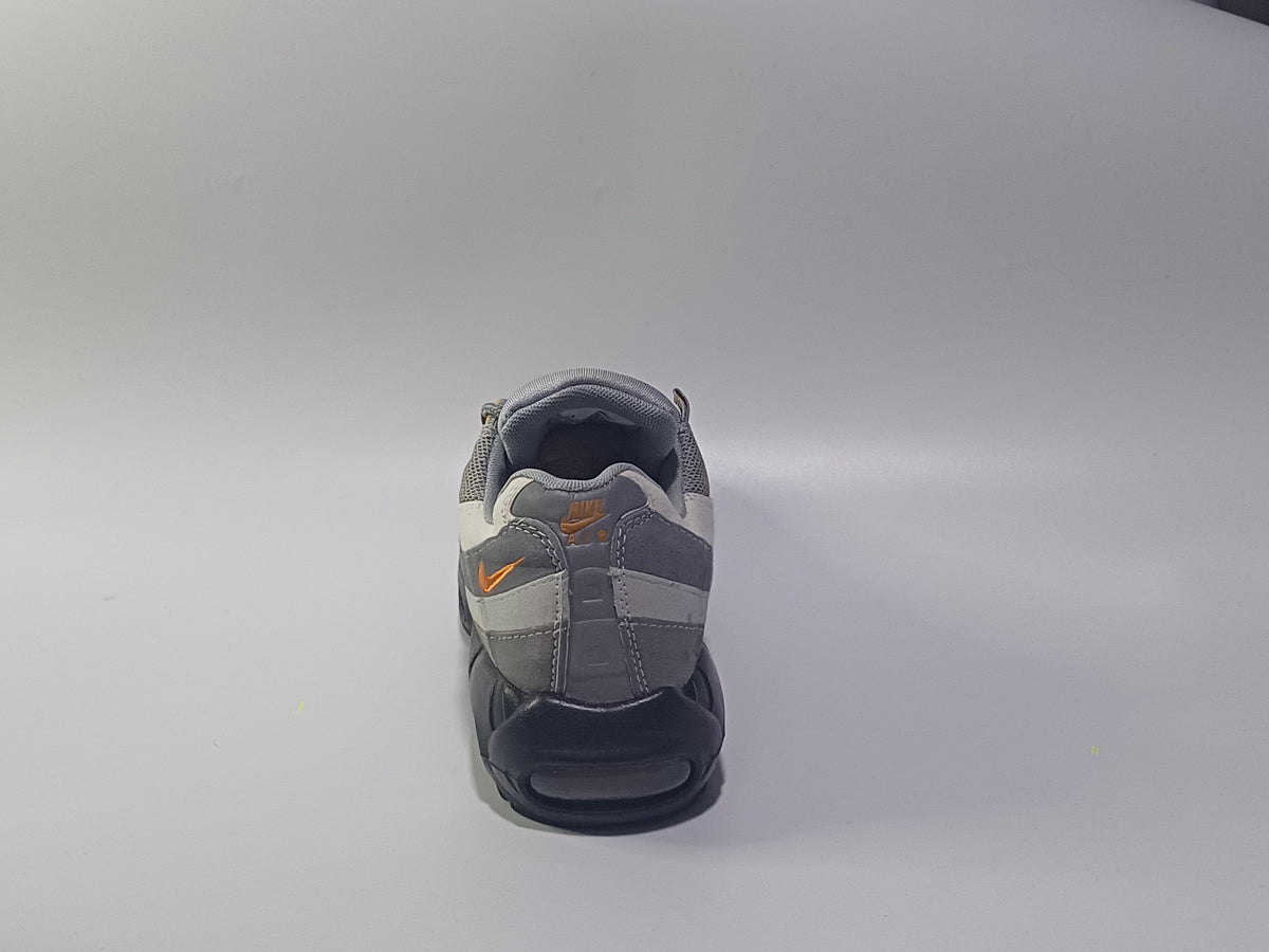 Nike 7 Cámaras Gris Amarillo
