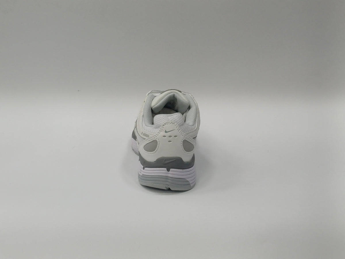 Nike P6000 Gris Blanco