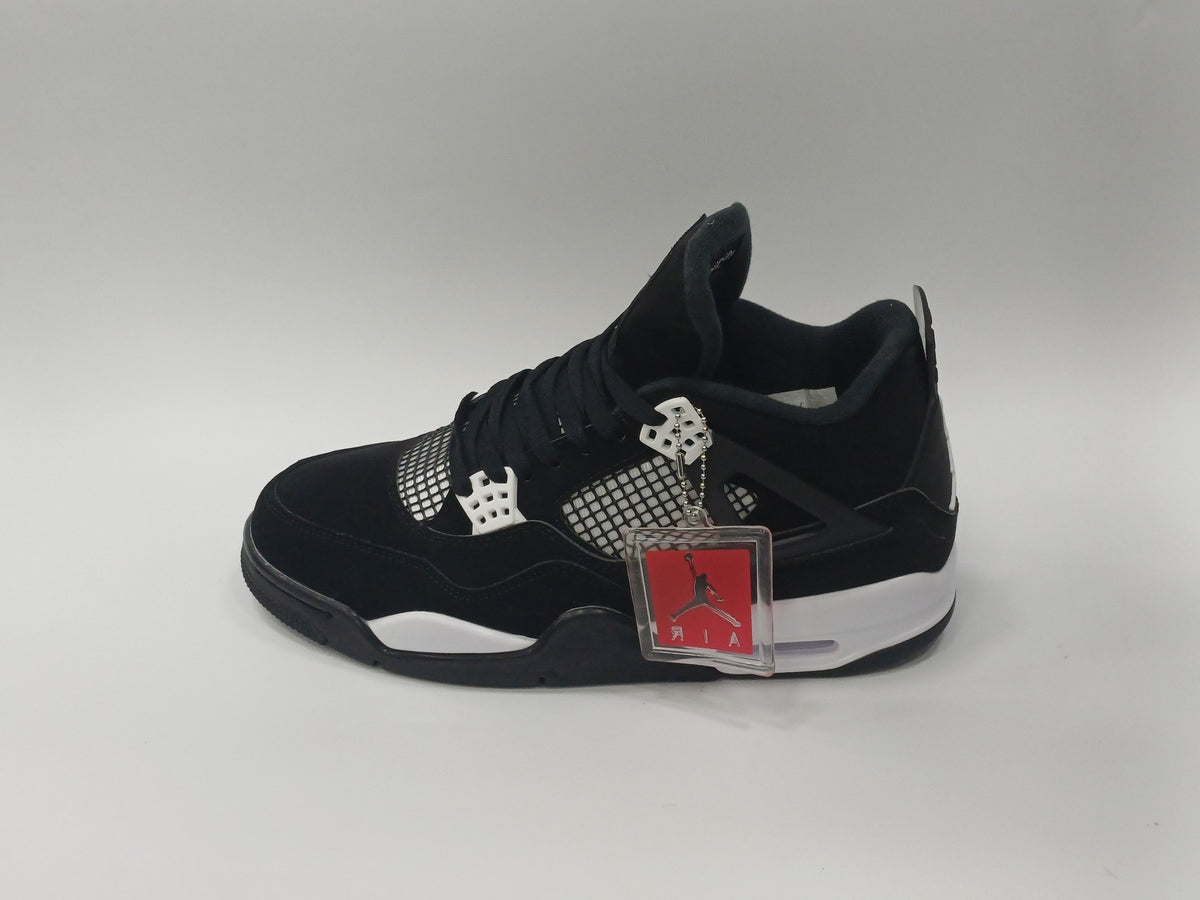 Jordan Retro 4 Negra Blanca