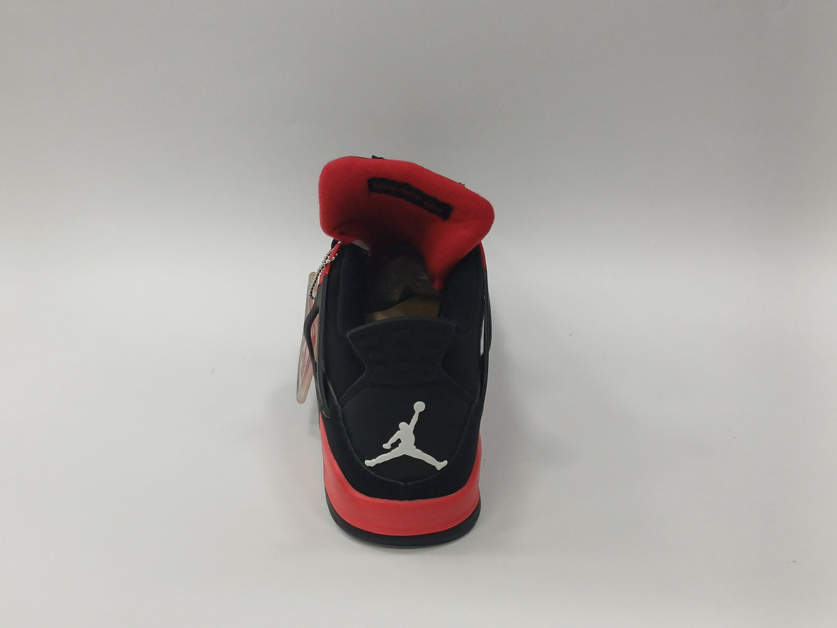 Jordan Retro 4 Negra Chapa Roja