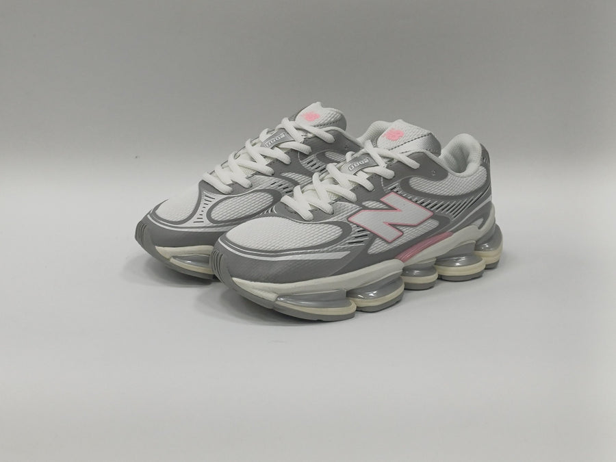 New Balance 2000 Plateado