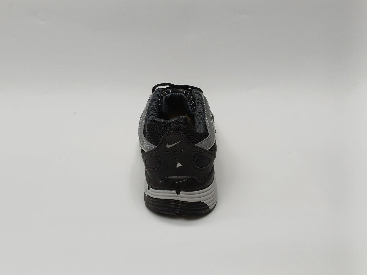 Nike P6000 Gris Negro