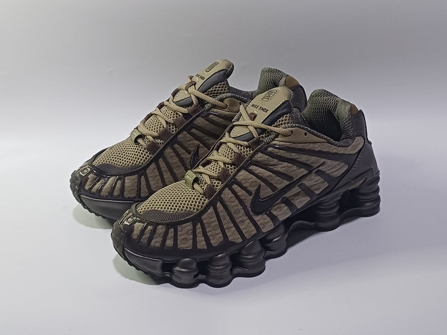 Nike Shox Gusano Café