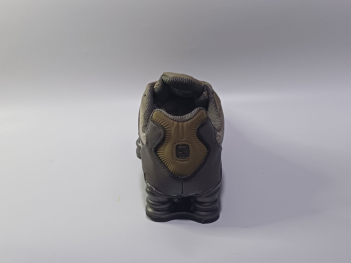 Nike Shox Gusano Café