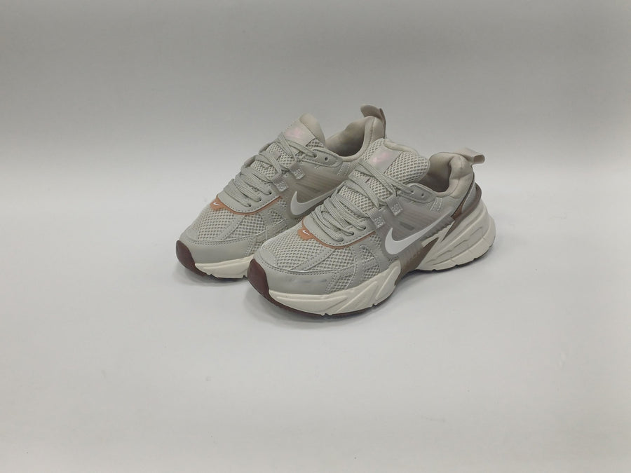 Nike V2K Beige Chulo Blanco