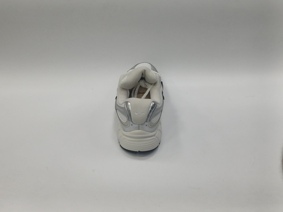 Nike Vomero 5 Beige Plata