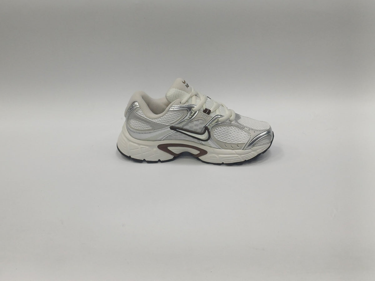Nike Vomero 5 Plata Café