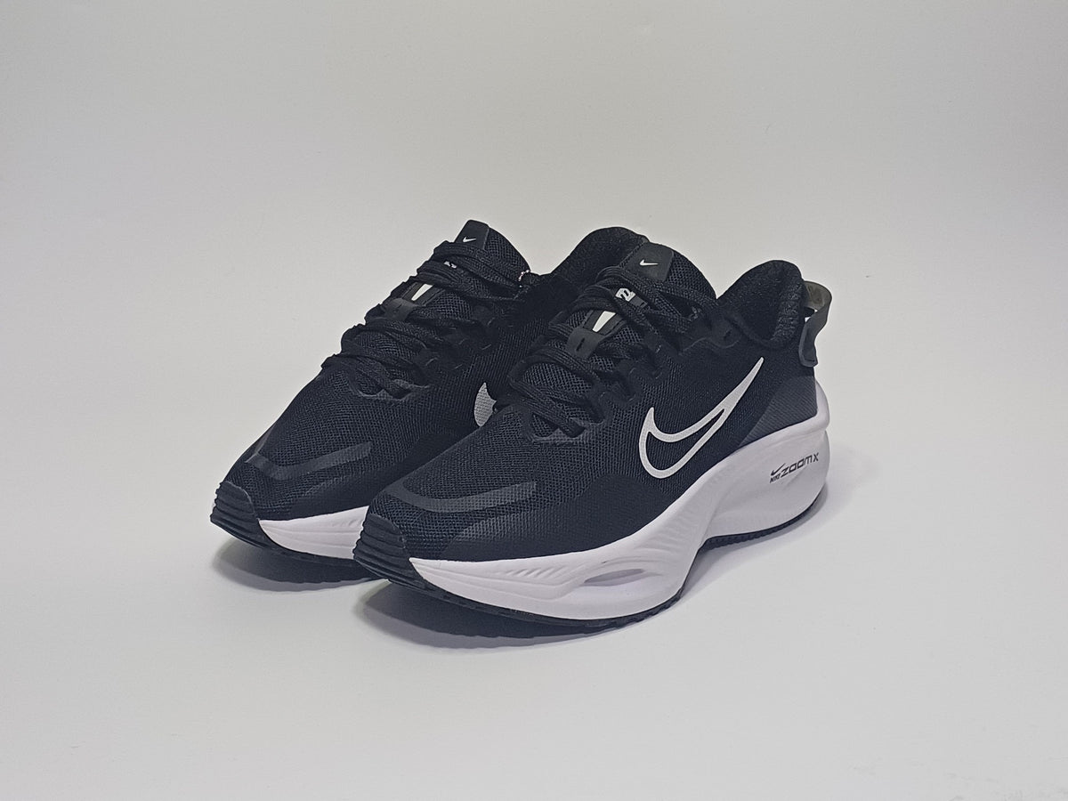 Nike Zoom Max Negro Blanco